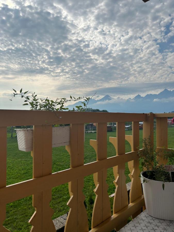 Apartliv Vel'ka Lomnica Eksteriør billede